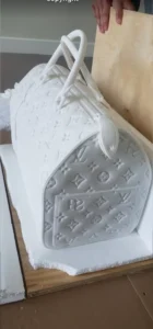 custom crating and packing valuable sculptures